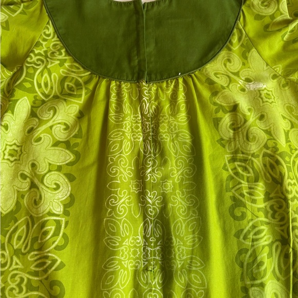 Green Patterned Dress - Picture 4 of 6